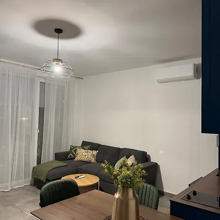 Br Breeze Apartment - Tale شقة *